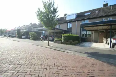 132m2 house to rent for 2950€/month in Heereweg 77-ZL, Schoorl