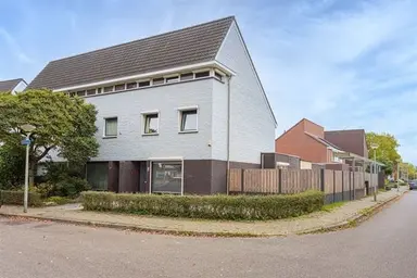 162m2 house te huur voor 2595€/maand in Klinkhegge, Maastricht
