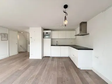 55m2 apartment to rent for 2575€/month in Leiduinstraat, Amsterdam