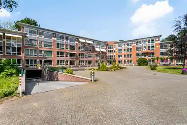 100m2 apartment to rent for 1250€/month in Bloemendalsweg 13F-31, Colmschate