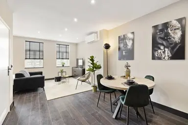 42m2 apartment to rent for 1765€/month in Stationssingel, Rotterdam