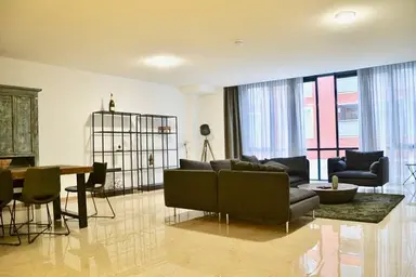 apartment de 135m2 à louer pour 2950€/mois à Gedempte Gracht, The Hague