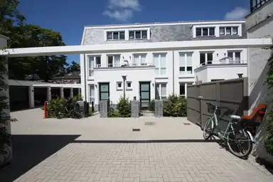 house 148τ.μ. προς ενοικίαση για 3600€/μήνα στην περιοχή Sumatrastraat 194B, The Hague
