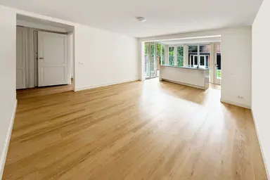apartment de 100m2 à louer pour 3000€/mois à De Ruijterstraat 78, The Hague