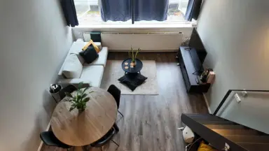 42m2 apartment à louer pour 1007€/mois à Adelbert van Scharnlaan, Maastricht