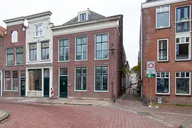 77m2 apartment to rent for 1697€/month in Turfmarkt 36d, Gouda