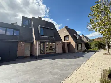 229m2 house à louer pour 4000€/mois à Evreuxlaan 54, Eindhoven