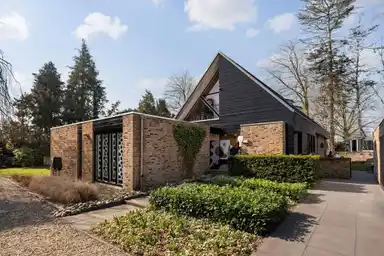 216m2 house to rent for 2400€/month in Laan van Orden 320, Apeldoorn