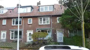 120m2 house à louer pour 2225€/mois à Boshuizerlaan 6, Leiden