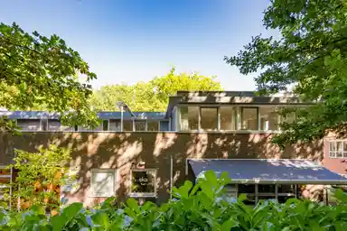 150m2 apartment à louer pour 2395€/mois à Van Limburg Stirumlaan 3, Amersfoort