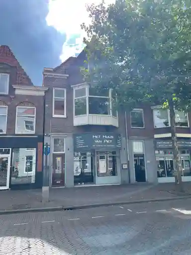 185m2 apartment to rent for 1595€/month in Breed 18, Hoorn