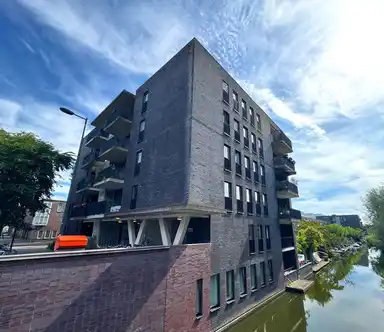 83m2 apartment te huur voor 2250€/maand in Johan Huijsenstraat, Amsterdam