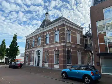 64μ² apartment προς ενοικίαση για 1185€/μήνα σε Raadhuisstraat, Alphen aan den Rijn