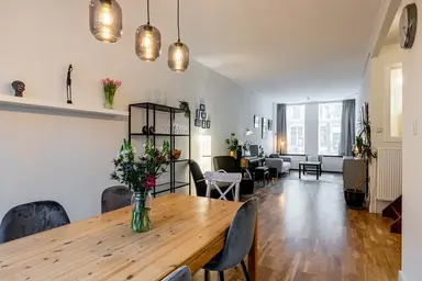120m2 house à louer pour 2750€/mois à Berkelselaan, Rotterdam