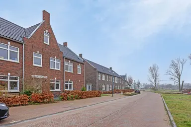 105μ² house προς ενοικίαση για 1895€/μήνα σε Janus Baulingstraat 67, Deventer