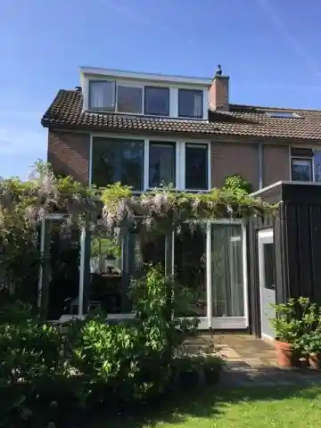 122μ² house προς ενοικίαση για 2400€/μήνα σε Bergen (L.)