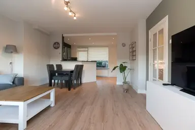 82μ² apartment προς ενοικίαση για 2050€/μήνα σε P.C. Hooftstraat 42, Haarlem