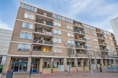 67m2 apartment à louer pour 2500€/mois à Poolsterplein 135, Rotterdam