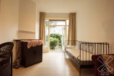 15m2 room à louer pour 875€/mois à Goeverneurlaan, The Hague
