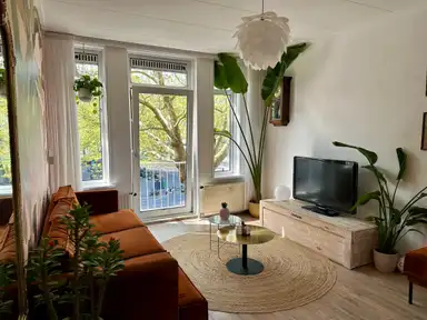 65m2 apartment in affitto per 2405€/mese a Herman Robbersstraat 106C, Rotterdam