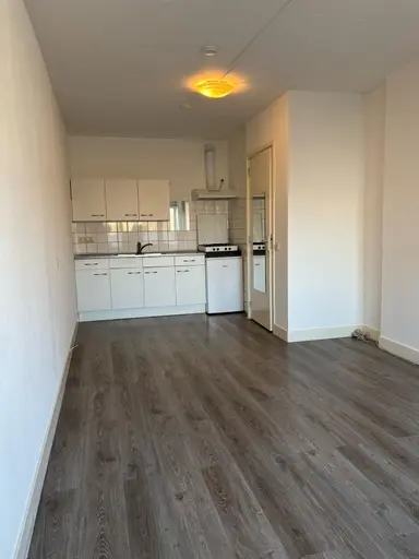 23m2 studio in affitto per 920€/mese a Weteringstraat, Rotterdam