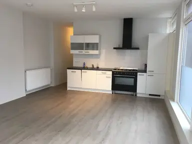 60m2 apartment to rent for 1380€/month in Hooftstraat, Alphen aan den Rijn