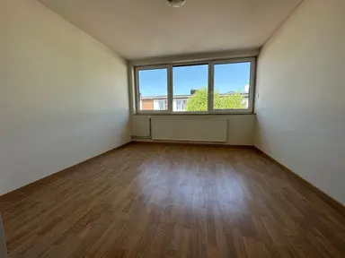 85m2 house in affitto per 1199€/mese a Lumièrestraat, Heerlen