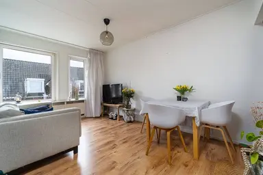 45m2 apartment zur Miete für 1176€/Monat in Trompstraat, Leiden