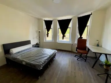 29m2 room te huur voor 1350€/maand in West-Varkenoordseweg, Rotterdam