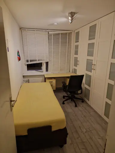 100m2 room à louer pour 1025€/mois à Graan voor Visch, Hoofddorp