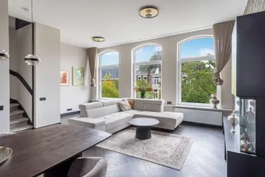 110m2 apartment to rent for 2950€/month in Claes de Vrieselaan, Rotterdam