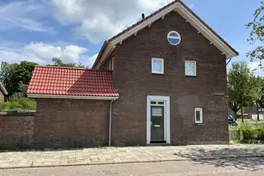 88m2 house te huur voor 686€/maand in Monseigneur van Schaikstraat 30, 's-Hertogenbosch