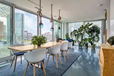 170m2 apartment te huur voor 4500€/maand in Halvemaanpassage, Rotterdam