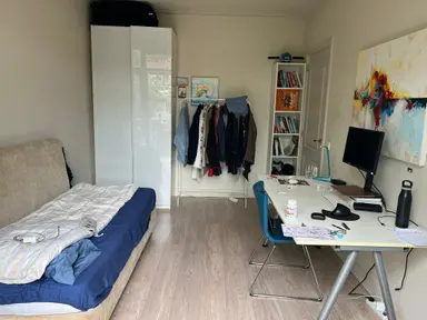 12m2 room à louer pour 1000€/mois à Van Tuyll van Serooskerkenweg, Amsterdam