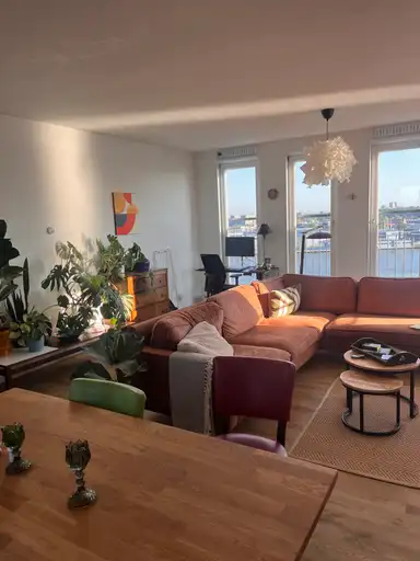 96m2 room à louer pour 1240€/mois à Sumatrakade, Amsterdam
