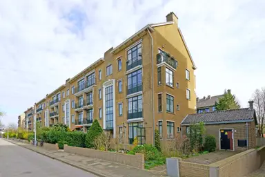 67m2 apartment à louer pour 1460€/mois à Godetiaweg 17, The Hague