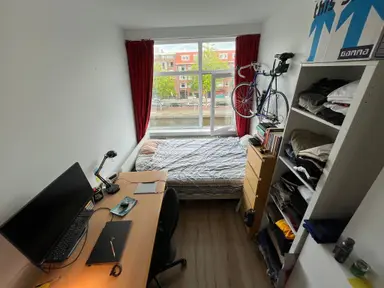 11m2 room in affitto per 700€/mese a Mathenesserdijk, Rotterdam