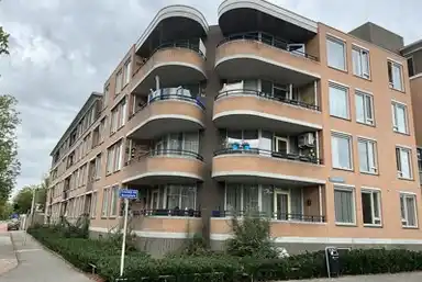 87m2 apartment to rent for 731.93€/month in Goulmy en Baarplein 44, 's-Hertogenbosch