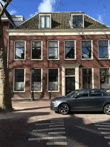 120m2 house zur Miete für 2575€/Monat in Breedstraat 1, Utrecht