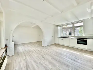 108m2 apartment te huur voor 2450€/maand in Walenburgerweg, Rotterdam