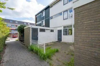 145m2 house to rent for 1750€/month in Koraalrif, Lelystad