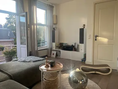 12m2 room to rent for 1800€/month in Van Woustraat, Amsterdam