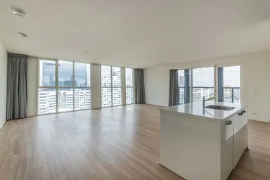 105m2 apartment in affitto per 2650€/mese a Kruisplein 366, Rotterdam