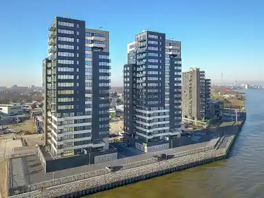 266m2 apartment te huur voor 585€/maand in Drierivierenlaan 231, Ridderkerk