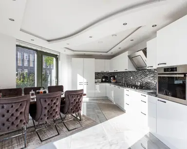 160m2 room zur Miete für 1000€/Monat in Schippersstraat, Rotterdam