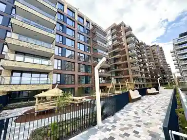 104m2 apartment to rent for 2650€/month in Mahoniehout, Zaandam