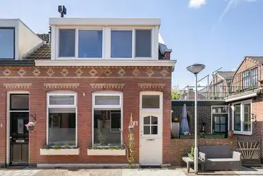 91m2 house te huur voor 1850€/maand in Wilhelminastraat 8, Zwijndrecht