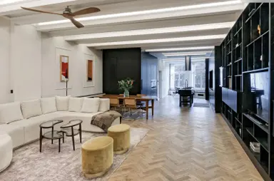 159m2 apartment zur Miete für 7000€/Monat in Nieuwezijds Voorburgwal 1012, Amsterdam
