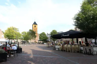 107m2 apartment to rent for 2250€/month in Patijnenburg, Naaldwijk