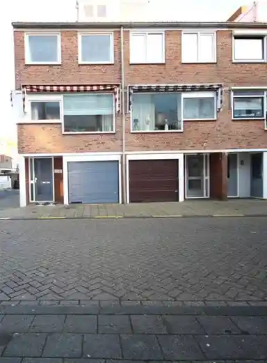 155m2 apartment à louer pour 2250€/mois à Willy Sluiterstraat 2330666, Katwijk aan Zee